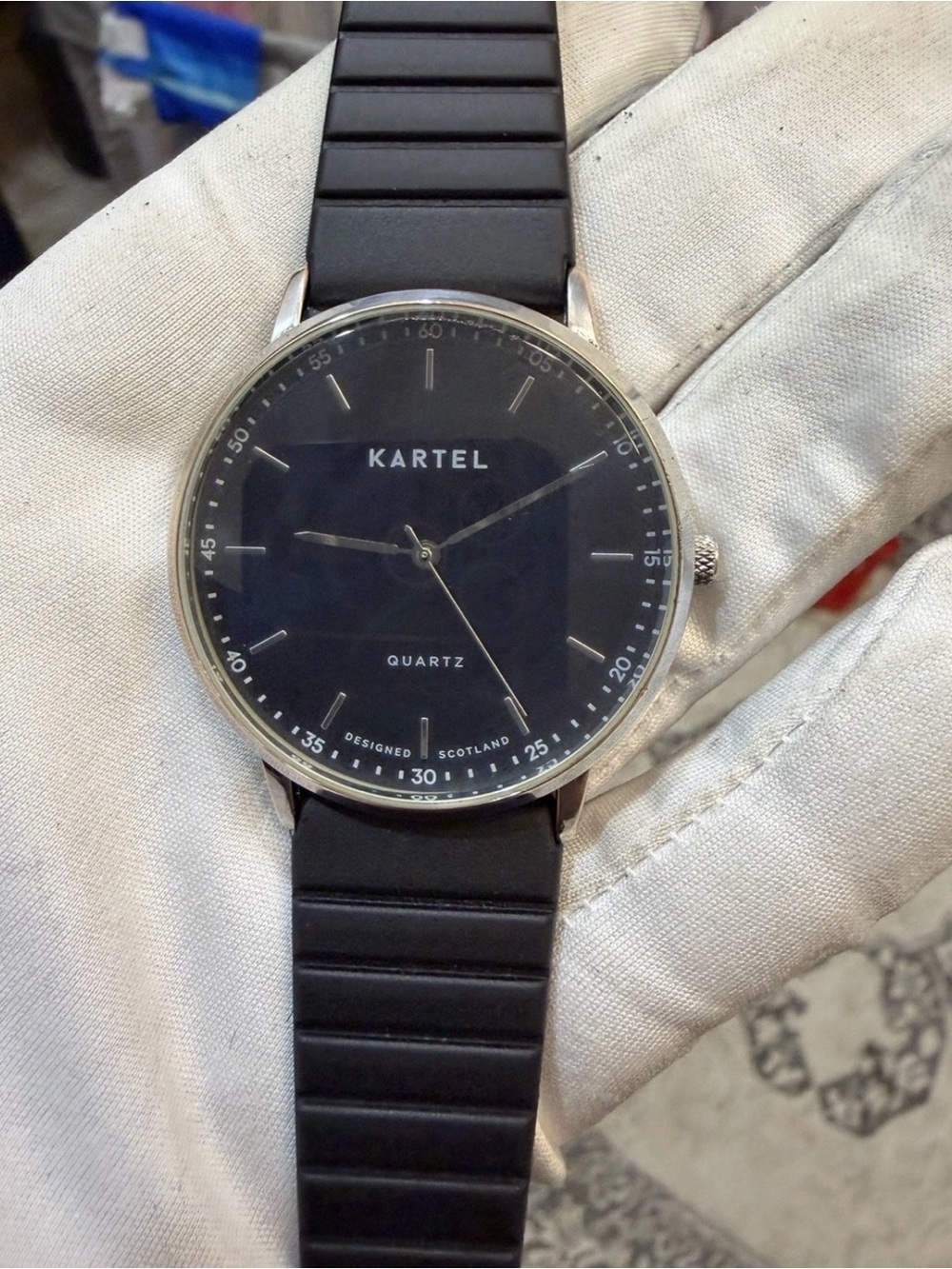 Kartel Hume 40mm Mens Quartz Watch Black Sunray Dial Scottish Design Minimalist